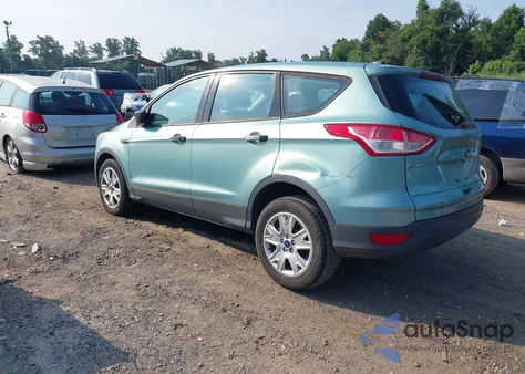 2013 Ford Escape S из США, поврежденный, VIN 1FMCU0F71DUB51459